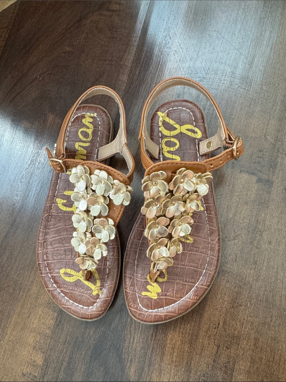 Sam Edelman Brown Floral Applique T-Strap Sandals